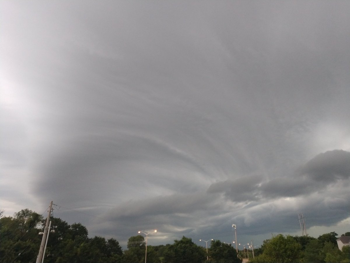 WileyMeade's tweet photo. @fox4wx check this out! https://t.co/vR3FwfAzsF