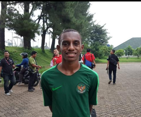 batursarep's tweet photo. Salah satu pemain yang g pernah habis nafas e...
Alexandro felix kamuru #proudofyoukakakdaritimur
#TIMNASU15 https://t.co/qJZXhrLi5U