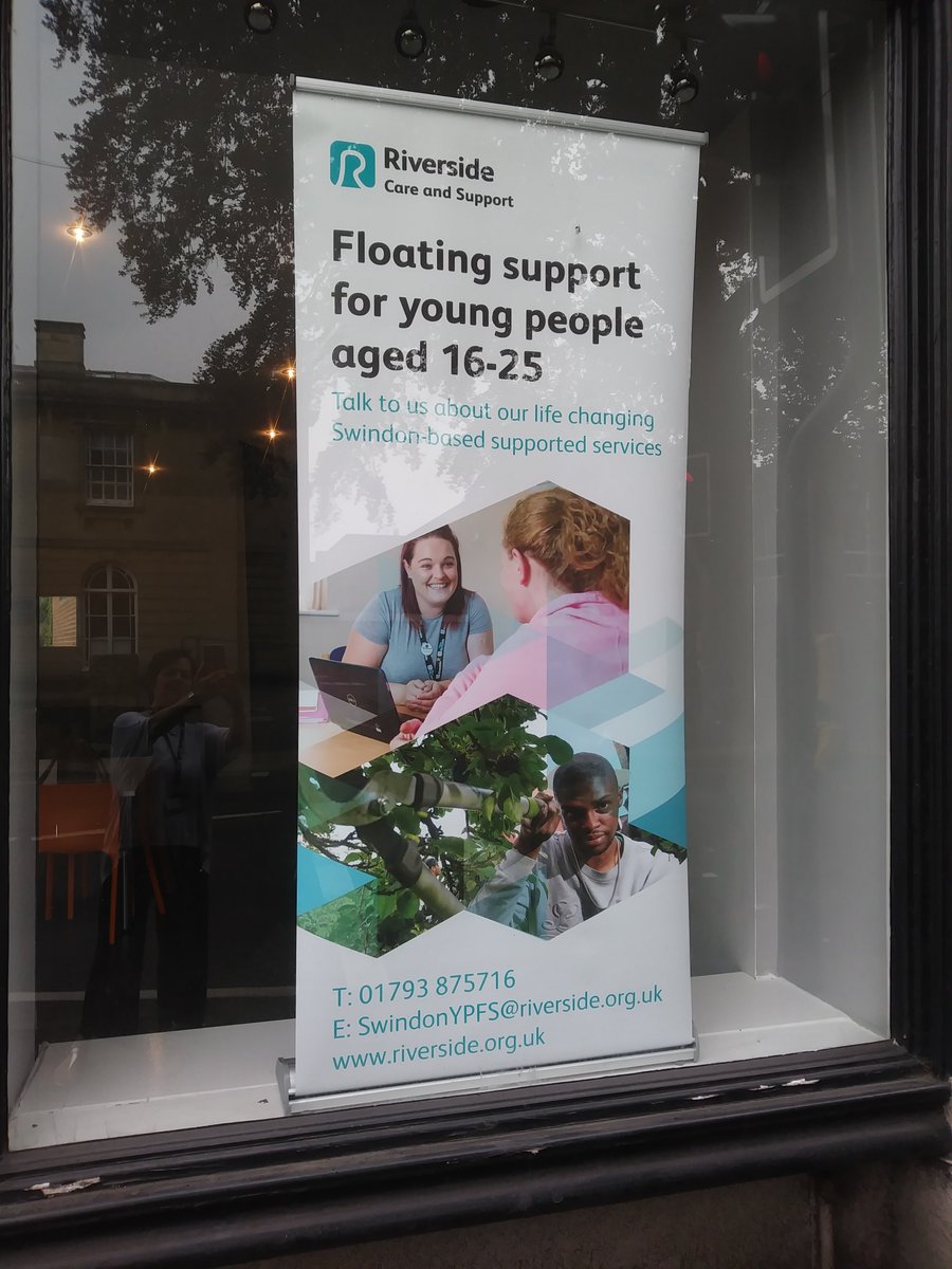 Riverside_Swin's tweet photo. @Riverside_FS will be @SwindonFoyer this afternoon 2.45 - 4.45 for any young persons aged 16-25 needing advice on housing related support. 
please come along for free advice and meet the team. https://t.co/Wg8ni0RxR3
