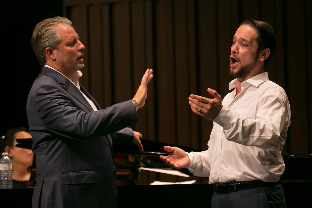 polenzanitenor's tweet photo. Last week I had the pleasure of teaching a #masterclass at @ICAVCVAI. Congratulations to the young singers for their hard work and great energy! I wish you all the best for the next steps in your training &amp; career. Thank you for having me! 📸 @pebergeron https://t.co/QLZH4C5FKp