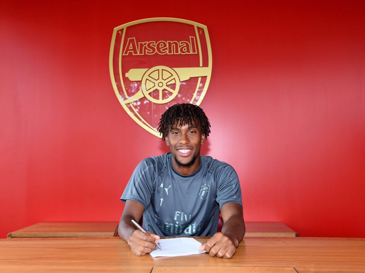 buzibrownie's tweet photo. Arsenal fans which of these players will you rather keep?
Retweet for #Iwobi
Like for #Elneny https://t.co/x3zYjRvwQM