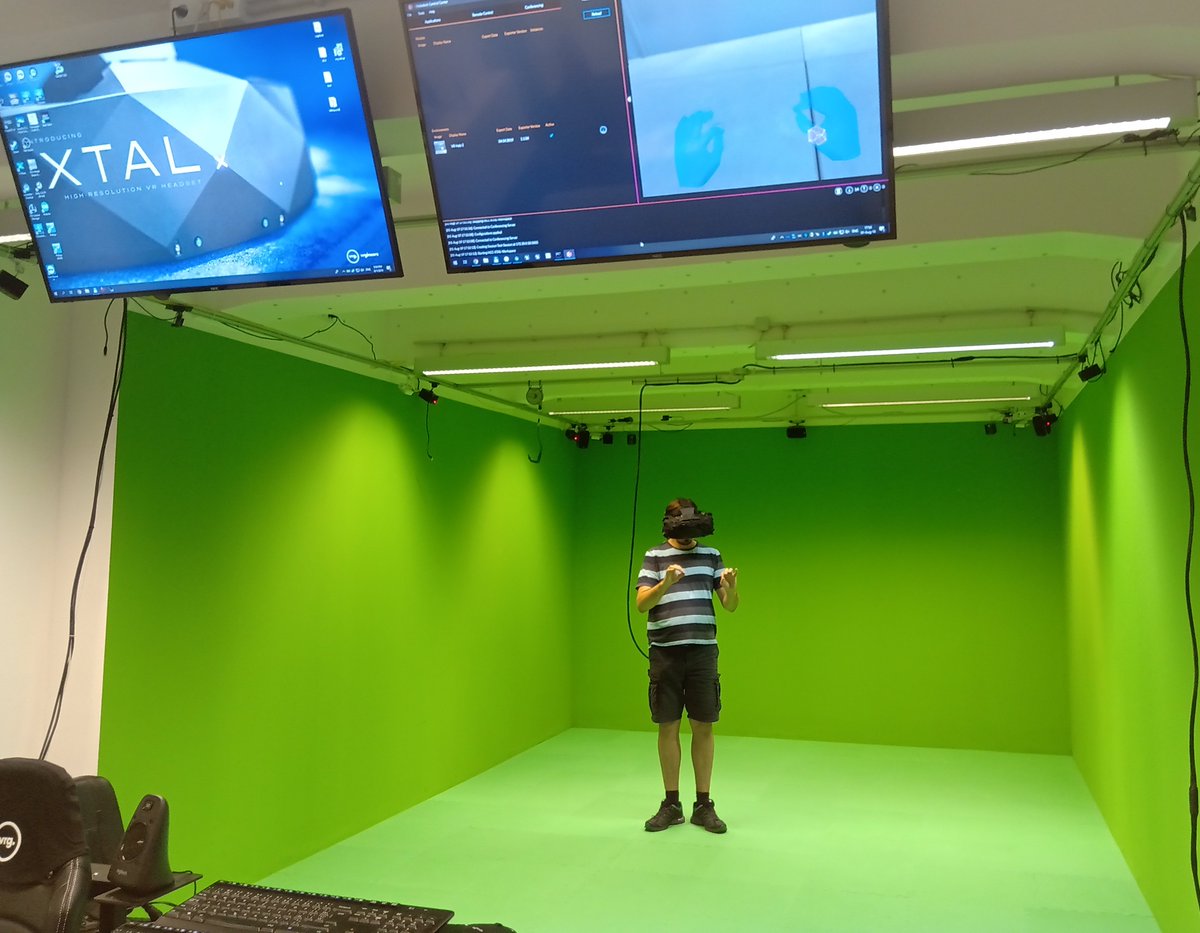 Coproduction with our Partner <a href="/VRgineers/">Vrgineers</a> in Prague.
LIGHTSHAPE’s Holodeck Control Center HCC running in <a href="/VRgineers/">Vrgineers</a>' nice showroom 
#xtal #virtuplex #hcc #prague #virtualreality #hightech #digital #interactive #highresolution #hmd #collaboration #telekom #techboost