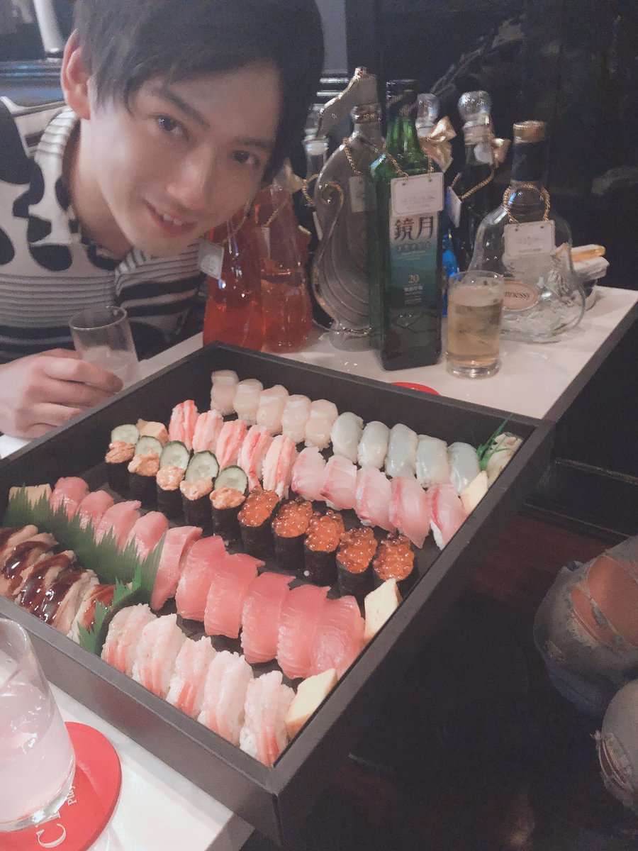 Haruki39176464's tweet photo. 出勤しました( ^ω^ )
初回どこに行こうか迷い中なお姫様是非Charmeへお越し下さいませ🥺 https://t.co/etckaszmza