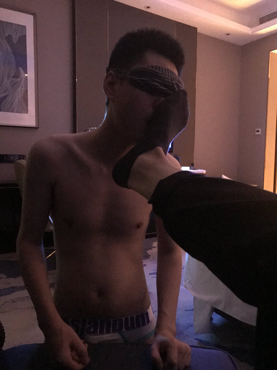 VV11235's tweet photo. 算第一篇吧，没有文案 https://t.co/0iIuV9Fl9K