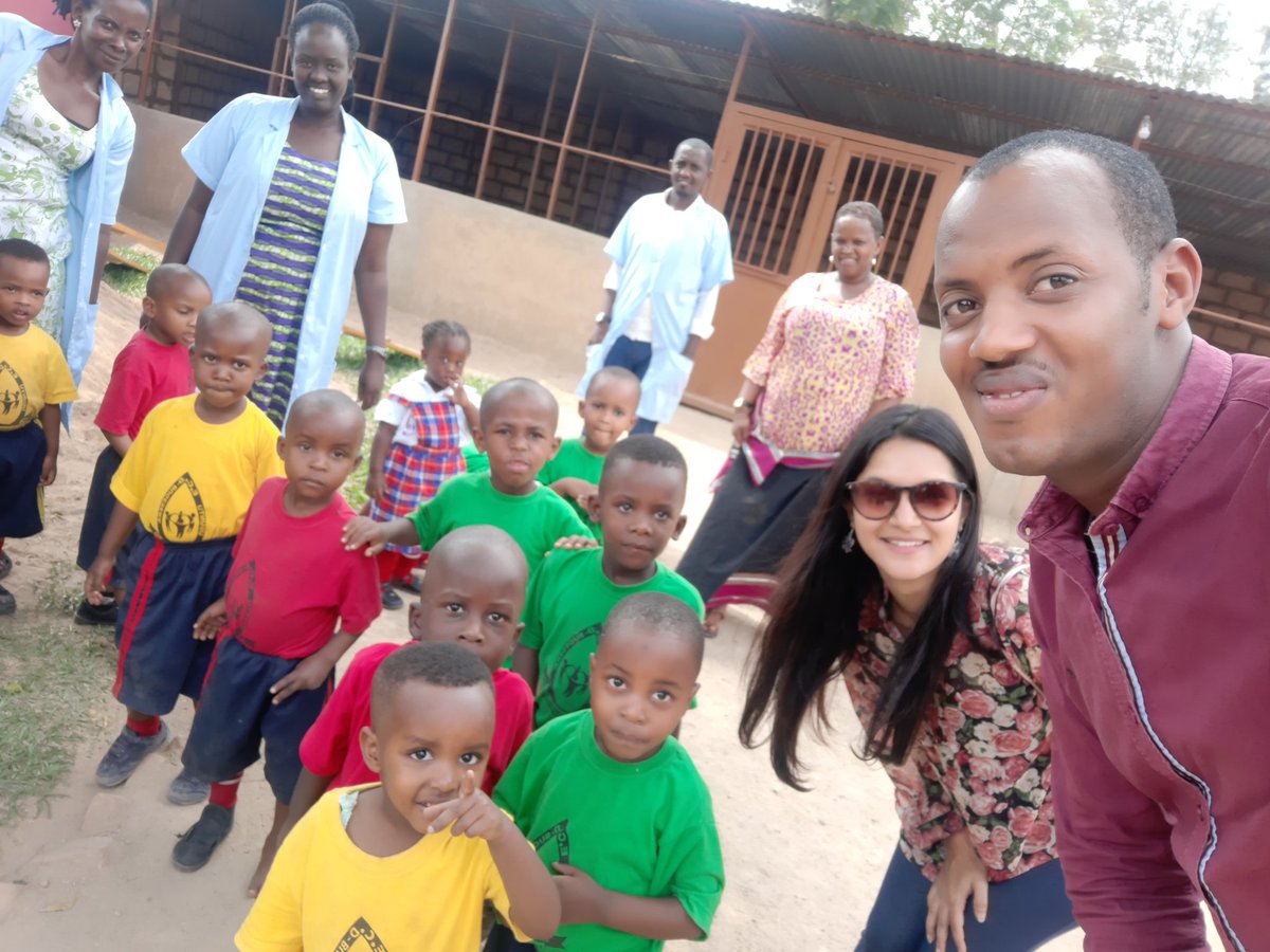 rafiath_rashid's tweet photo. In the mean time...in Rwanda...
#LifeOfaDevelopmentWorker #LifeinBracInternational #BRAC #Work #Life #Rwanda #EarlyChildhoodDevelopment https://t.co/3UXsJcf7ol