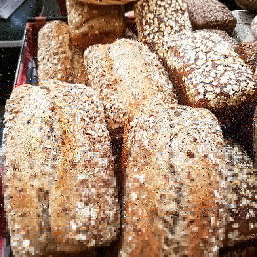 leedavey07's tweet photo. Weather permitting:
We will be celebrating  the first anniversary of our customer,  @wigginsandco, Quarry Crescent, @launcestonuk on Friday 4pm to 7pm.
Hope you can join us for tasters of our fabulous award winning #sourdough #artisanbread range. https://t.co/cGB4Z8nTaY