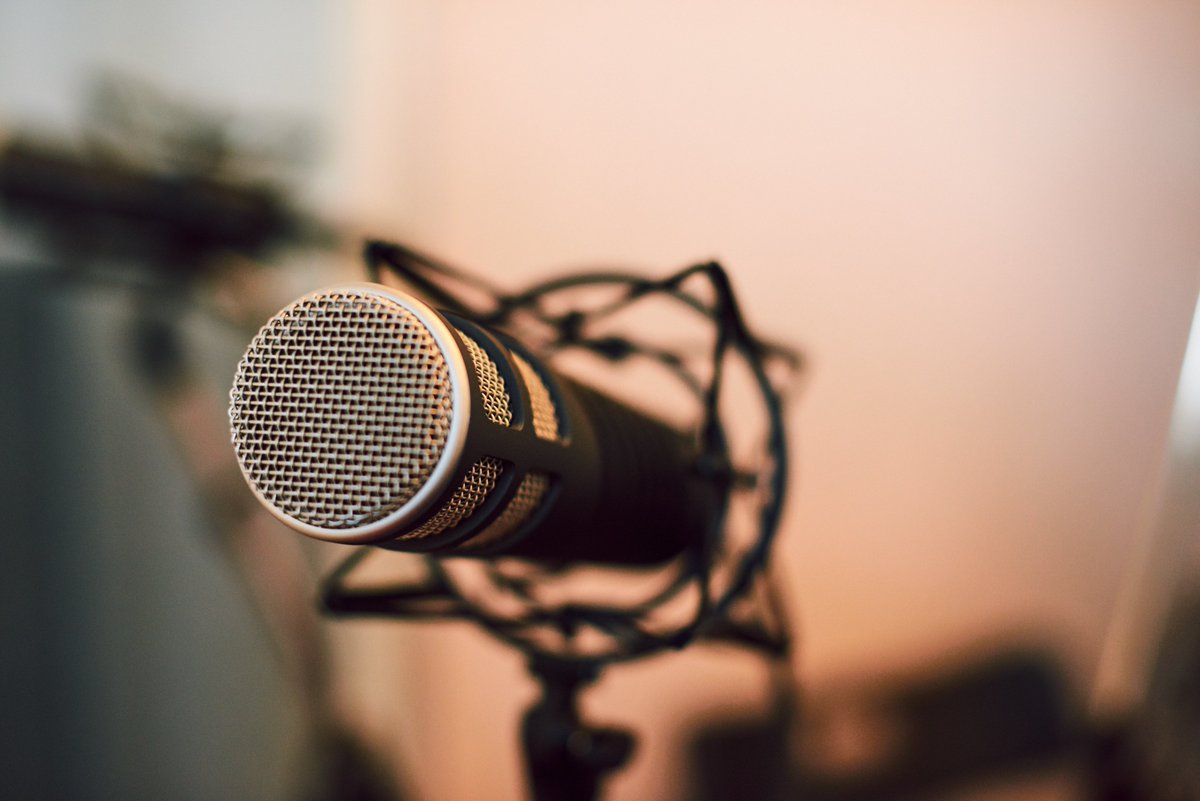 DATEV's tweet photo. #Betriebsprüfung : Was nun? Bald gibt´s mehr auf die Ohren mit unserem nächsten Podcast! #DATEVPodcast #HörbarSteuern #DATEV https://t.co/xudgUUahKV