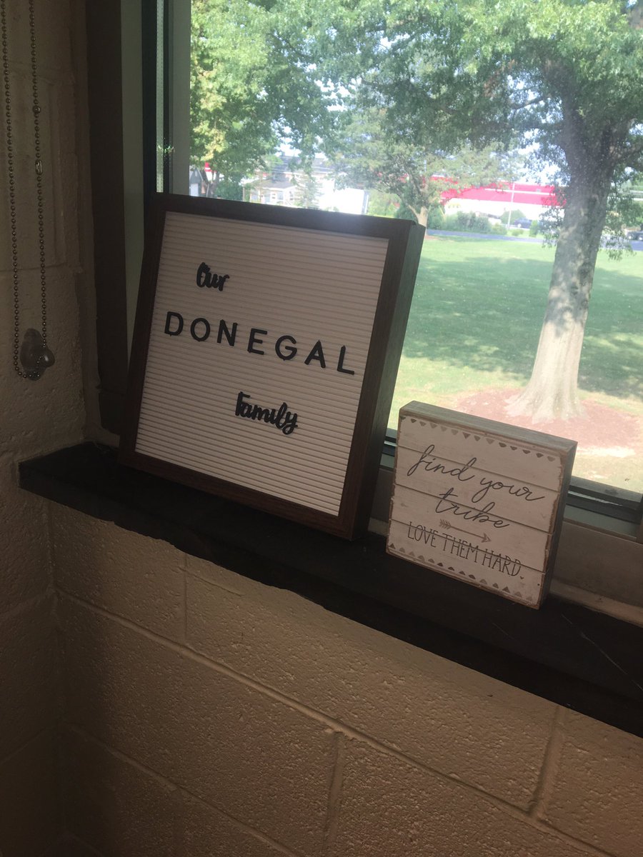 MissDavis2019's tweet photo. All ready to meet the incoming 7th graders today for “Bridge Day” at the Junior High! Welcome to the family! #OneTribe https://t.co/GePQGlj87T
