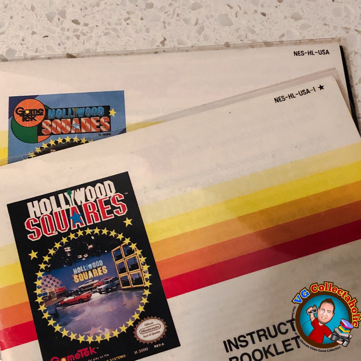 VGCollectaholic's tweet photo. A recent ep of @travplaysgames’ #NESFriend talked about the glut of game show games on NES. It got me thinking about Hollywood Squares, which piles on by having two major variants - blue and black box.
Based on looks, I always thought black was the original, but it’s not. https://t.co/lDlG3vJghK