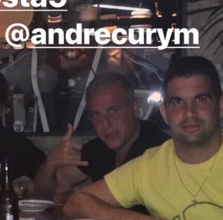 lactteus's tweet photo. @MrLangaRM Puede que sea humo, pero hace unos días estuvo con André Cury... https://t.co/B4iIuv7HKf