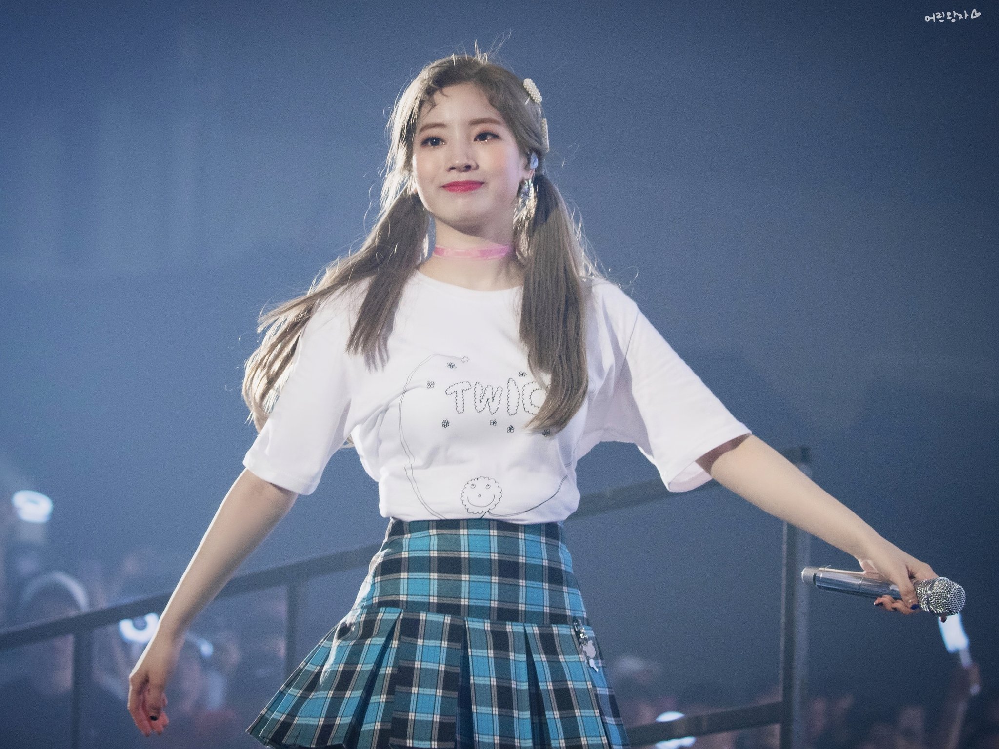 TWICE Bot on Twitter: