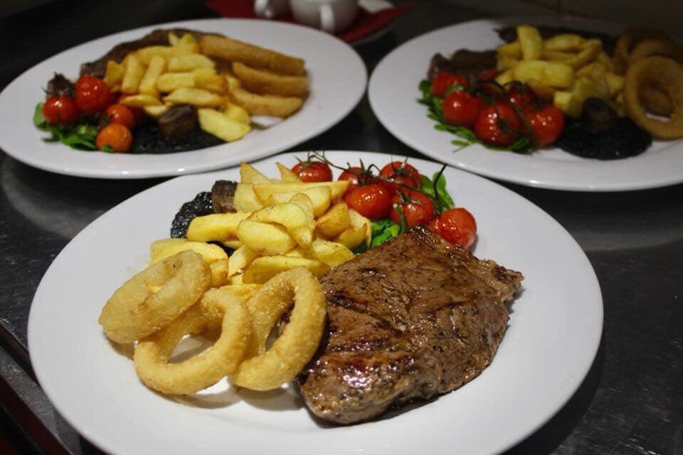 Don't forget all about our Half Price Steak Night tonight from 6pm. 

Contact us on 01737 246655 to book a table. 

#steaknight #halfpricesteaks #qualitymeat #thesportsman #primecut