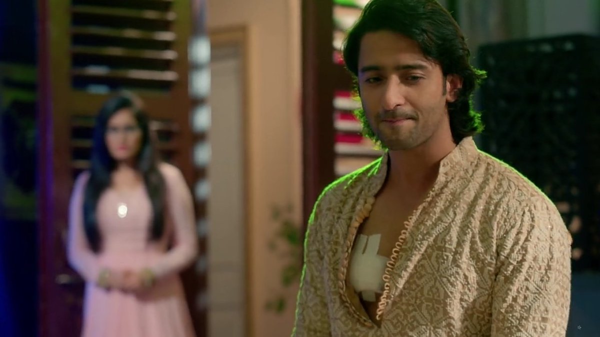 Tum aa gai issy zada aur Kya mangon!!!!!!!!!Awwwwwwww Abir you are so adorable  #ShaheerSheikh  #ShaheerAsAbir  #YehRishteyHainPyaarKe