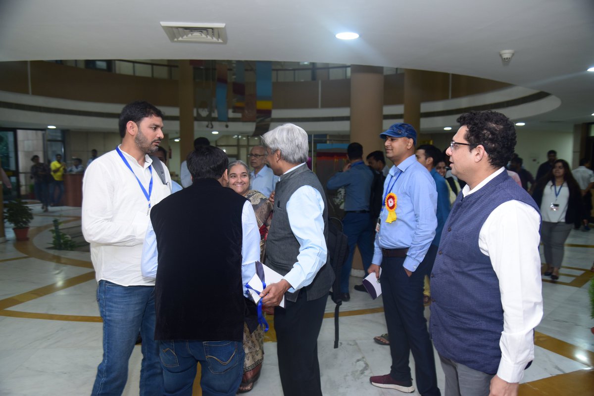 Ratnesh_thakur's tweet photo. 2 thrilling day of interactions, networking &amp; learning at #RYIM at NIPGR

Message is clear- Know what you like to do in your life, figure out what all you need for it, find &amp; connect with right resourceful people, strive for it-- You may Win or get terrific experience. REPEAT IT. https://t.co/3Yw3VD44Tg