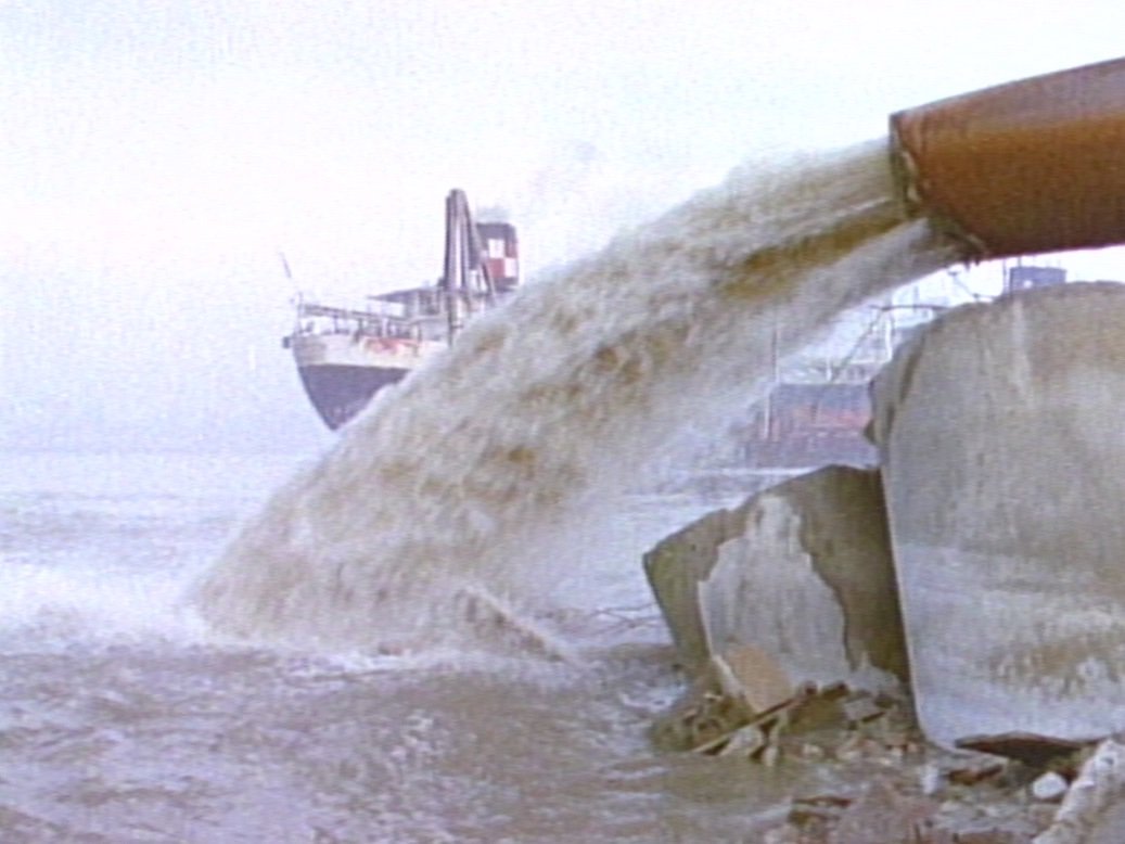 playbackcsrtv's tweet photo. For decades we've employed #extractiveindustry to boost growth, but today's #climatecrisis is forcing us to embrace #sustainability #CSR #cirularity PLAYBACK SOCIAL ENTREPRENEURS episode 102 "Killing the Water" a special report documenting 20 years of data #SDGs #ESG #SocEnt https://t.co/cTcIb0lgwo