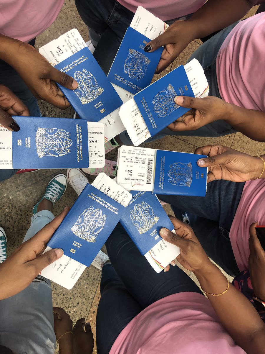 Toxeeq_'s tweet photo. 6 months in the making but oh baby baby the planning🥴 touring Africa with friends is no joke.
Visa fee
2 passport sized pics
6 months bank statements (stamped on each page 😏)
Letter from employer
Travel Itinerary
Air ticket
Letter from travel agent #OpenAfricanBorders https://t.co/bAEP2sYndl