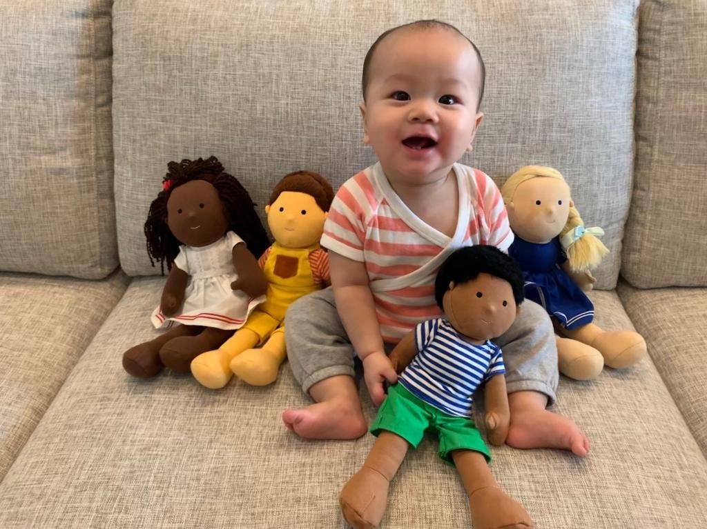 OneDearWorld's tweet photo. A sweet picture from one of our very early crowdfunding supporters! From 💑 two years ago to 👪 now, it's touching to see family of our supporters grow with us!
Would ❤️ to hear from more of you! Tag us @onedearworld to be featured!
#onedearworld https://t.co/1saAVXKX7w