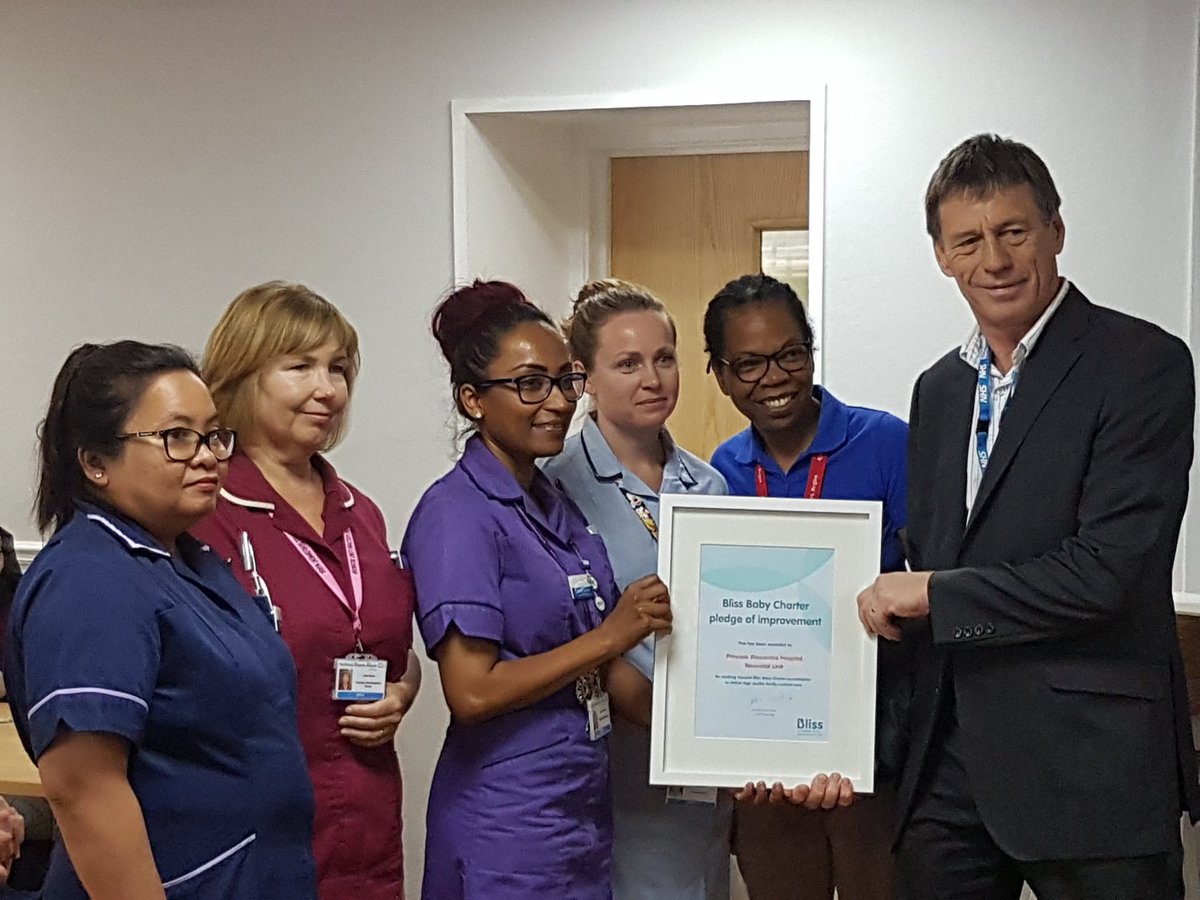 Our Amazing NICU team recieving their Bliss Charter award so proud <a href="/gardner_jay2you/">Janelle Gardner</a> @QualityFirstPAH @NHSHarlow <a href="/sharon_mcnally/">Sharon mcnally</a> <a href="/SharonCullen11/">Sharon Cullen</a>