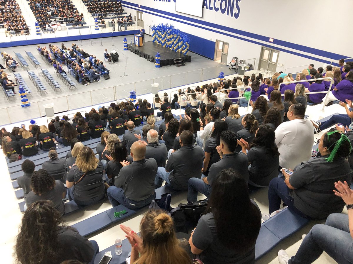 jesmtz33's tweet photo. Dragon spirit! #inourhands @CISDDeZavala @ChannelviewISD https://t.co/67vQzYEPNc