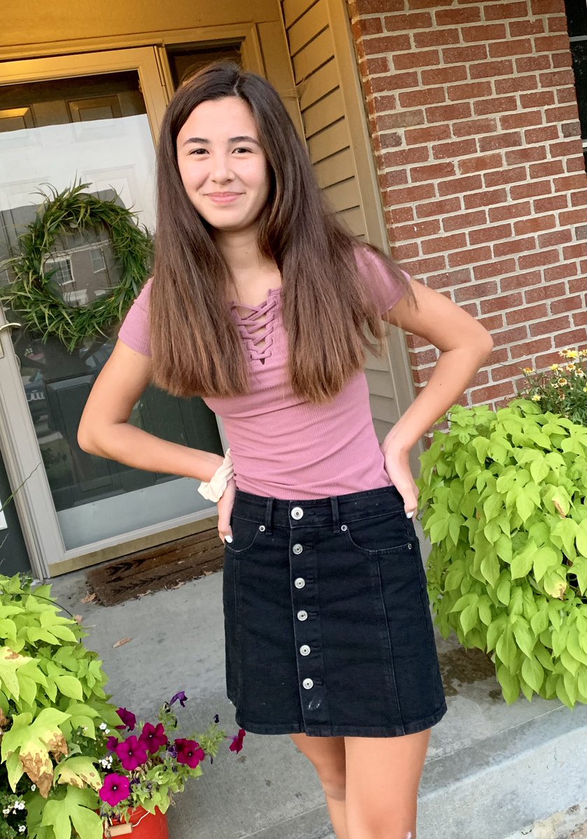 lherx's tweet photo. First day for my sophomore, 8th grader and 5th grader!!! Looking forward to a great year for all of them! #HSEFirstDay https://t.co/1V3EFPFetX