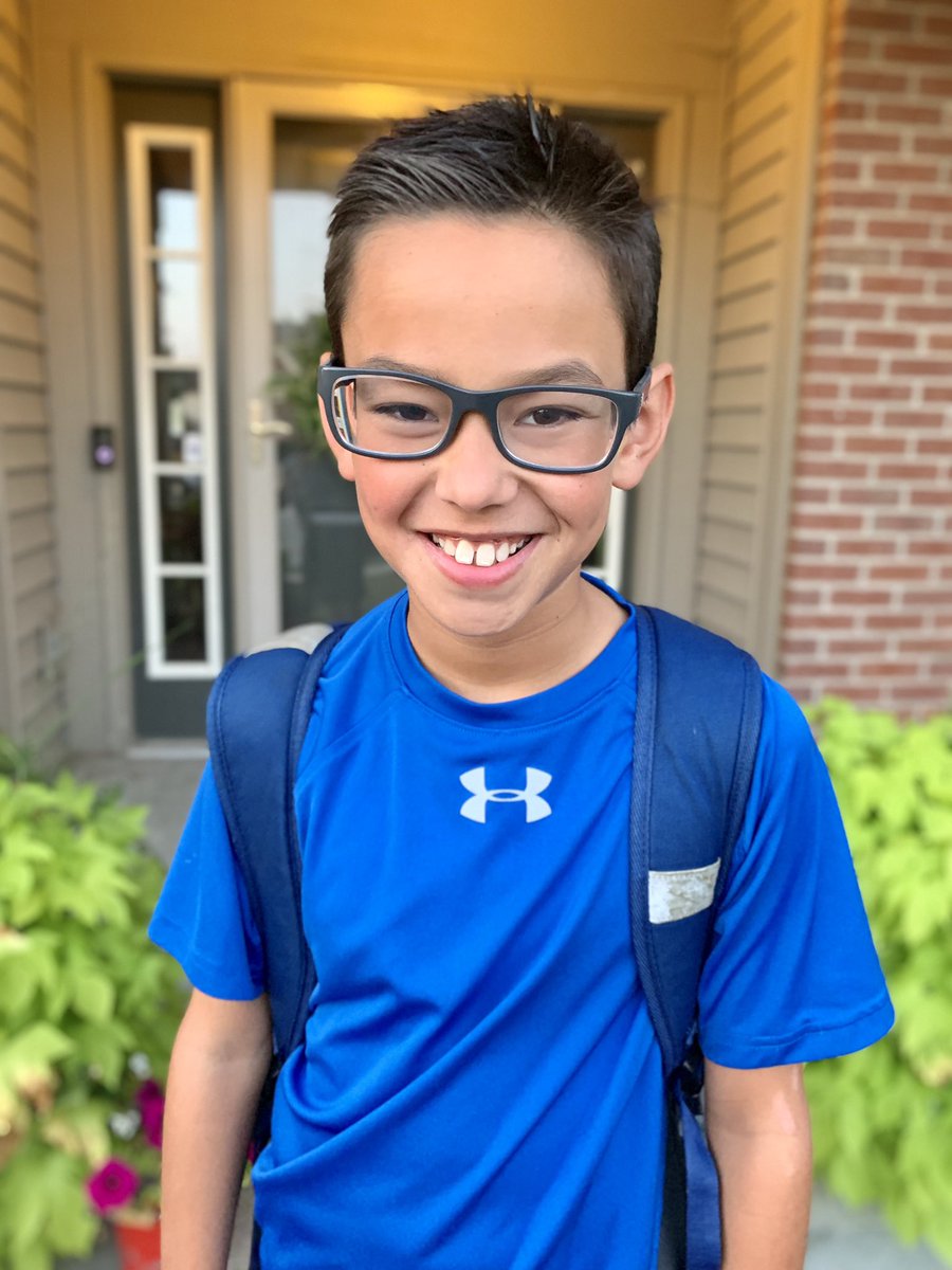 lherx's tweet photo. First day for my sophomore, 8th grader and 5th grader!!! Looking forward to a great year for all of them! #HSEFirstDay https://t.co/1V3EFPFetX