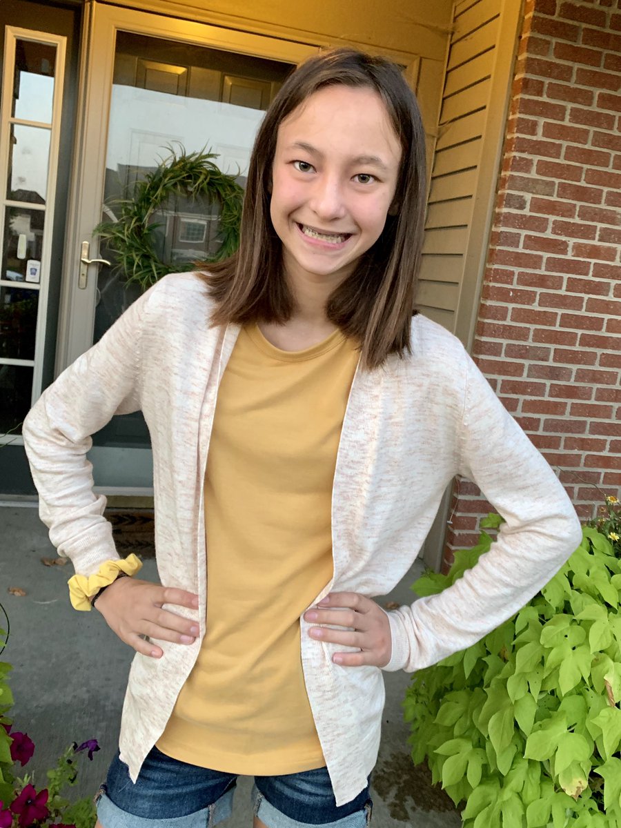 lherx's tweet photo. First day for my sophomore, 8th grader and 5th grader!!! Looking forward to a great year for all of them! #HSEFirstDay https://t.co/1V3EFPFetX