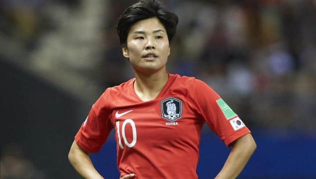 BBCSport's tweet photo. South Korea international Ji So-yun has extended her deal with Women's Super League club Chelsea Women until the summer of 2022. 

More here 👉 https://t.co/VXxFpkrM6k https://t.co/0JzFFpANMk