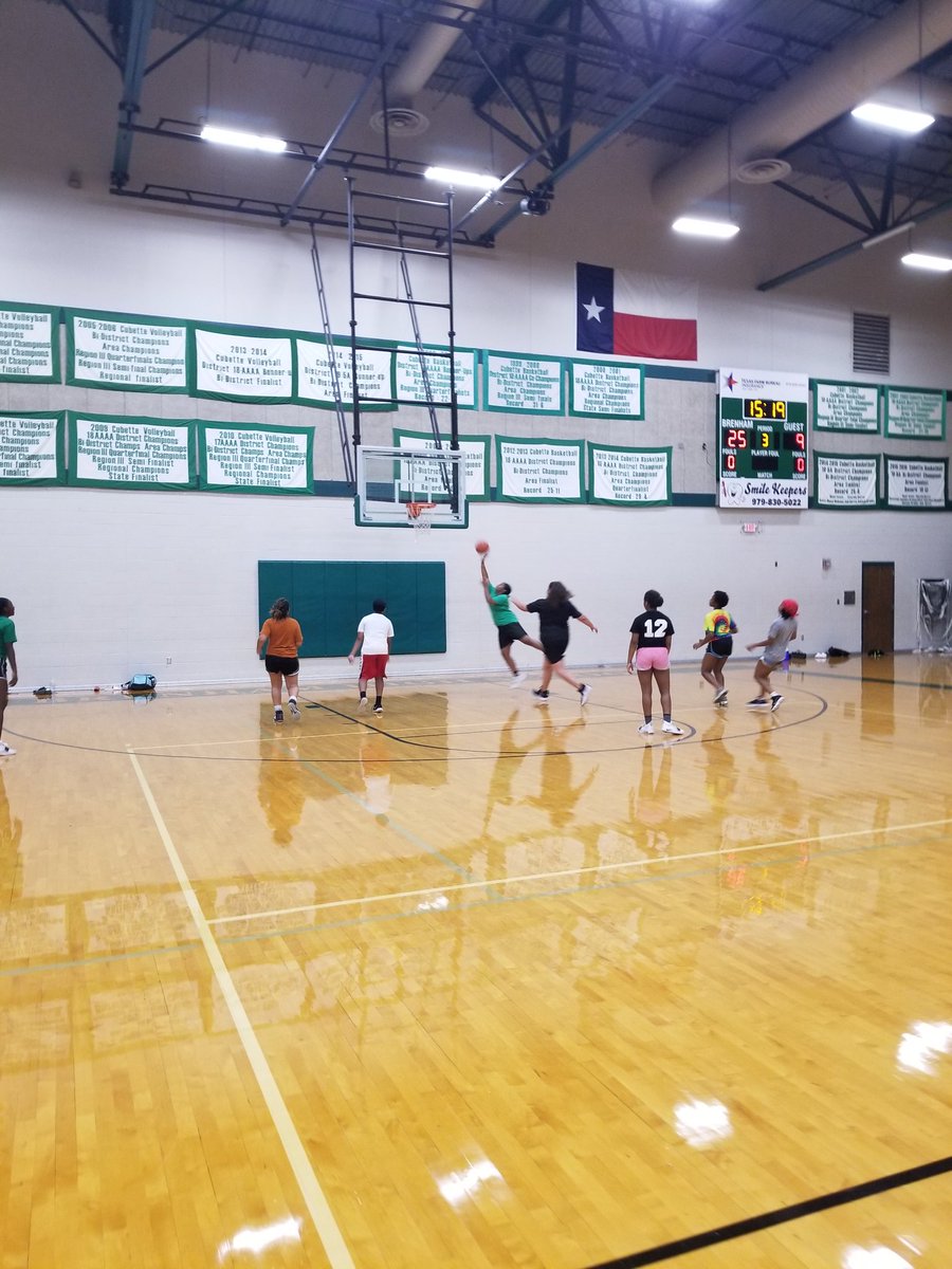 CubetteBISD's tweet photo. "Some people want it to happen, some wish it would happen, others make it happen" ~ Michael Jordan
#Cubettes #EalyandOften #BrenhamBasketball https://t.co/CX1bzuyhxC