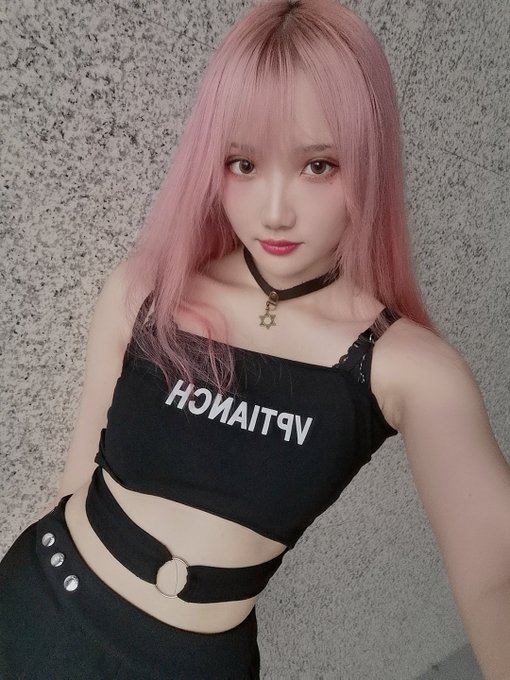 Twitterのコスプレ画像16