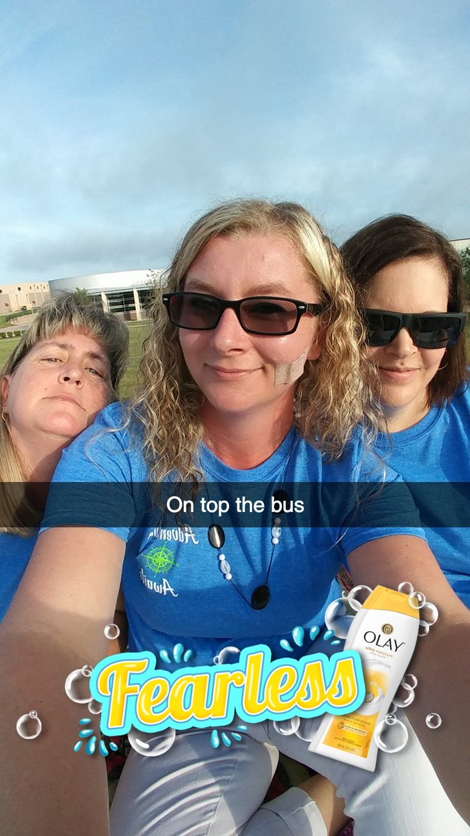 MrsCleveland616's tweet photo. Staff pics!!! We rode the bus! @mgold196669 @Bobbiem48815995 @BrenhamMiddle https://t.co/thOdeUNANf