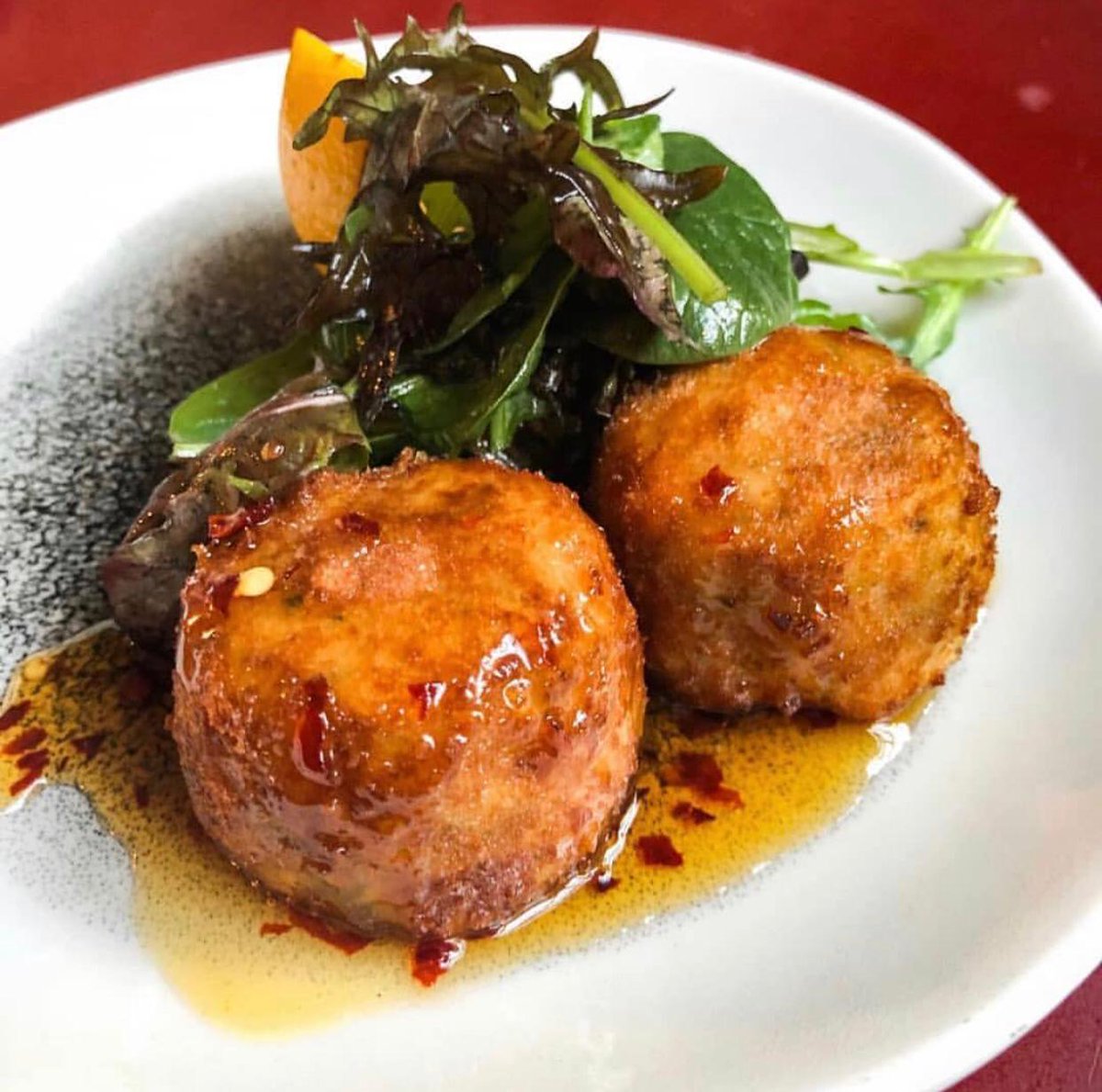 Our Thai fish cakes with chilli jam are a real favourite at <a href="/TheChelseaPig/">The Chelsea Pig</a>

I mean look at them who wouldn’t want to indulge in these..🤤
📸:@eating_in_london

Book a table now:
🐖 020 7352 2908
🐖 thechelseapig.com
🐖 info@thechelseapig.com