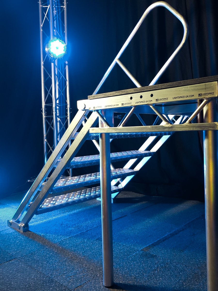 LightspaceUK's tweet photo. 600-1000mm adjustable stairs are easy to build, provides you with maximum flexibility, can be easily adjusted, is lightweight and offers a great price for superb quality.

Call us on 01604664571 or email sales@impact-products.co.uk for more info.
#stairs #stage https://t.co/i7sJNariaa