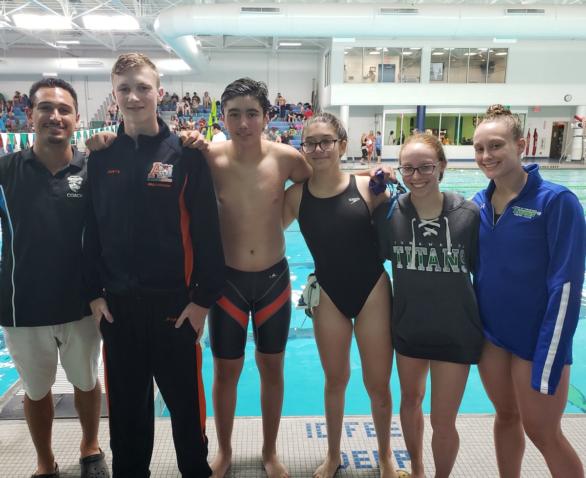 AmherstSwimming's tweet photo. Our swimmers know how to work hard! 📣Shout out to our varsity athletes working hard in during the club season! 🏊♀️🐯🏊🏼♂️ @AmherstTigers1 #workhardswimharder #swimmingisawesome #swimfastandhavefun #swimfam https://t.co/zodAjPEDST
