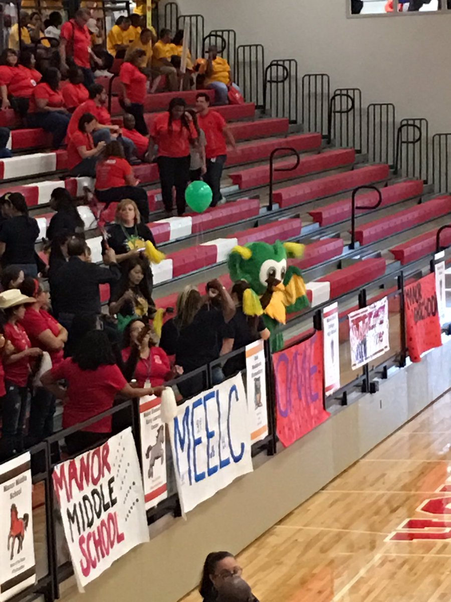 CcmrMshs's tweet photo. Manor ISD Convocation 2019: #DestinationManor https://t.co/x5wzzjtGmd