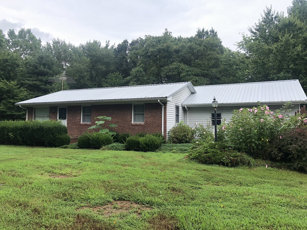 kurtzauction's tweet photo. UPCOMING AUCTION: Home on 11.01 Acres, August 27th at 5PM in Boonville, IN. For more information contact Clay Taylor, Auctioneer or follow the link below: https://t.co/47PxLNtZMQ https://t.co/fF8VwBVXiQ