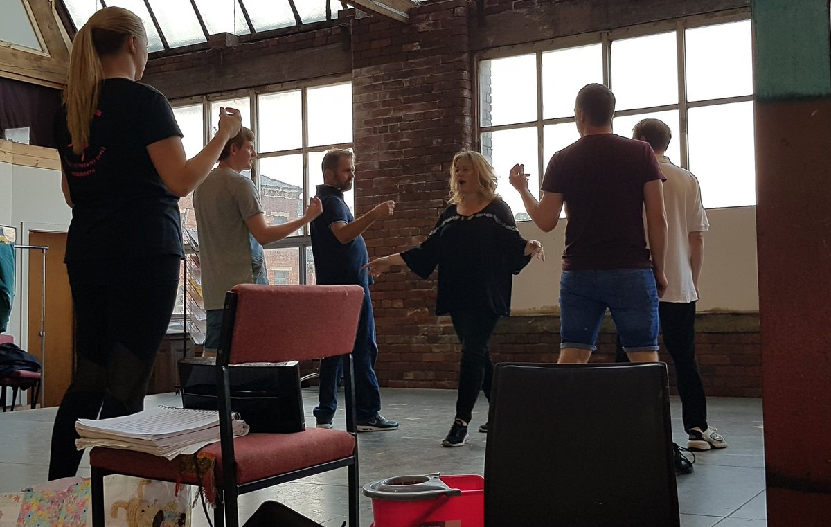 Carlinghow tweet media