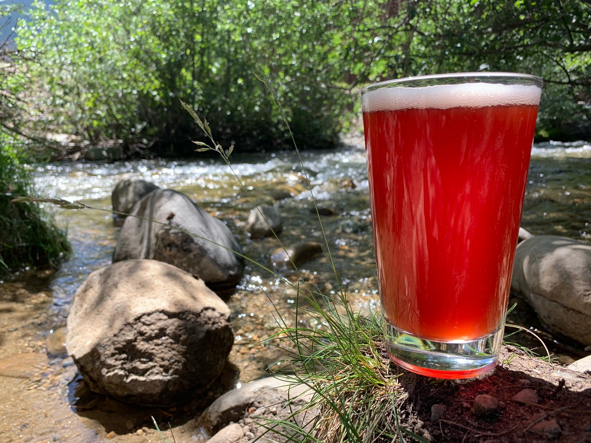 KickapooKeyston's tweet image. Stop by the Kickapoo and enjoy our new CO rotating draft!  Currently pouring a Prickly Pear Wheat from Boulder brewing! Light smooth and perfect for a hot sunny day!