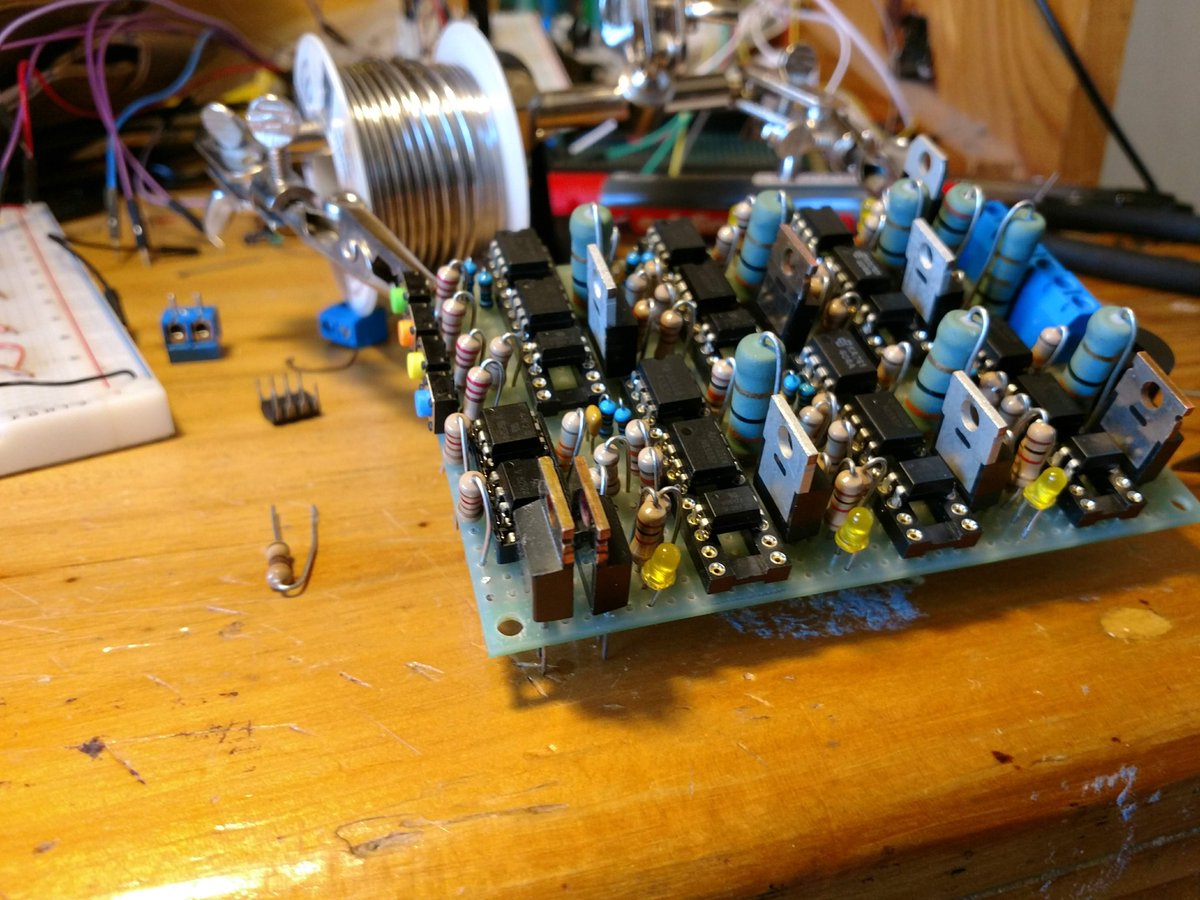 SnethembaYamani's tweet image. Home-made solar Battery Management System (BMS) built entirely using generic components, no specialized ICs.
#batterytechnology #electronics
youtu.be/LSzBQ7KV18w
web.facebook.com/SYTechnologies/
instagram.com/?yamanisinethe…