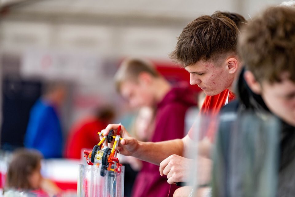 Sarah Vining tweet media