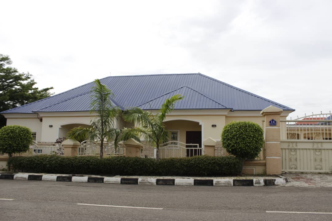 Housing made easy for you with the help of Federal mortgage bank. You don't have to make full payment with jst 30-50% or even 10% u can have full access to our houses.
Contact me at 08137804774

#WednesdayMotivation #RealEstateAlert
#realestateinvesting #Abuja
#DeadlineDay