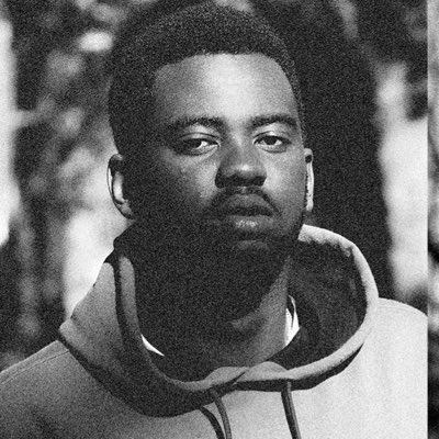 CharlySlm4's tweet photo. #Blackisbeautiful #BlackExcellence #blackmale  #NewProfilePic so many scares left my heart bleeding https://t.co/mHnvU9vayv