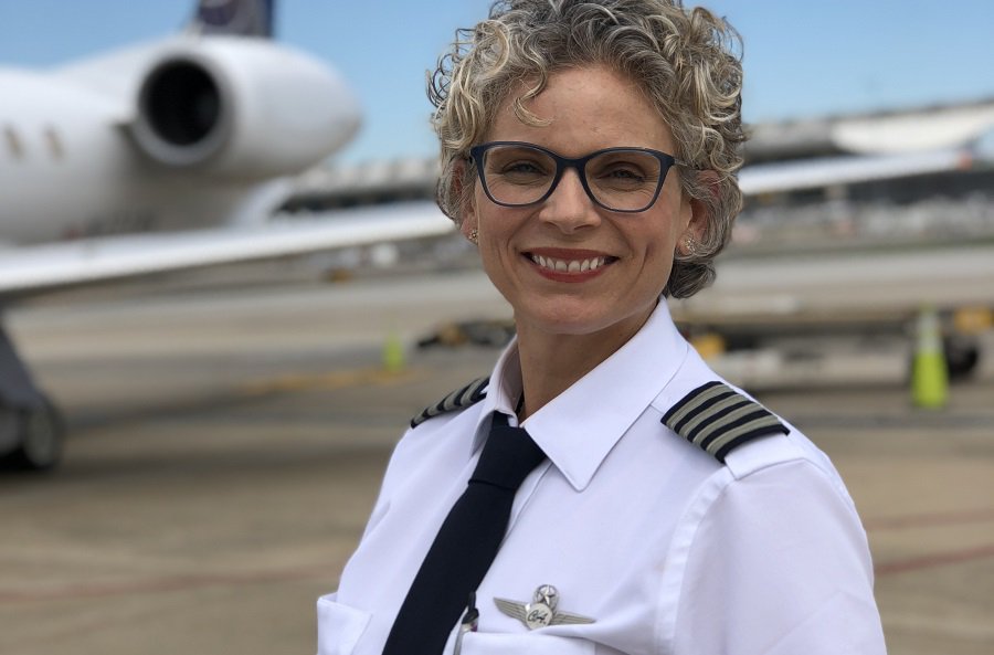 ProLiteracy's tweet photo. Captain Courtney Schoch, this year's #ProLitCon keynote speaker, is a pilot, marathon runner, mom, wife, non-profit founder, world traveler, etc. But it wasn’t always that way. Read her story and how #literacy #empowered her to change her life at https://t.co/S39QBNceqD. https://t.co/aG6GjDFvxB