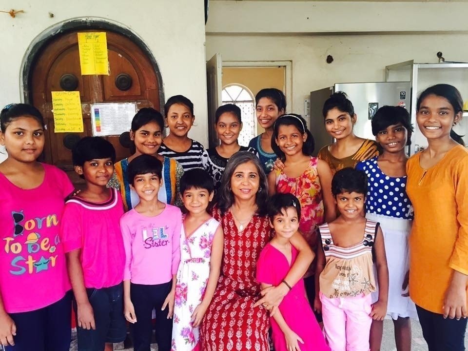 Check out this incredible interview of our beloved partner Urmi Basu of New Light India from Windsor Johnston of NPR.

Donate: villagevolunteers.org/donate/

npr.org/sections/goats…