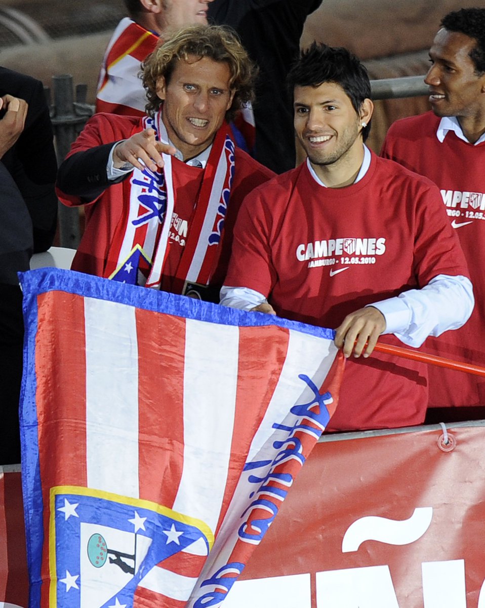 brfootball's tweet photo. 190 goals in four seasons.
Forlan and Aguero were 🔥  at Atletico Madrid https://t.co/uB8NINKG1E