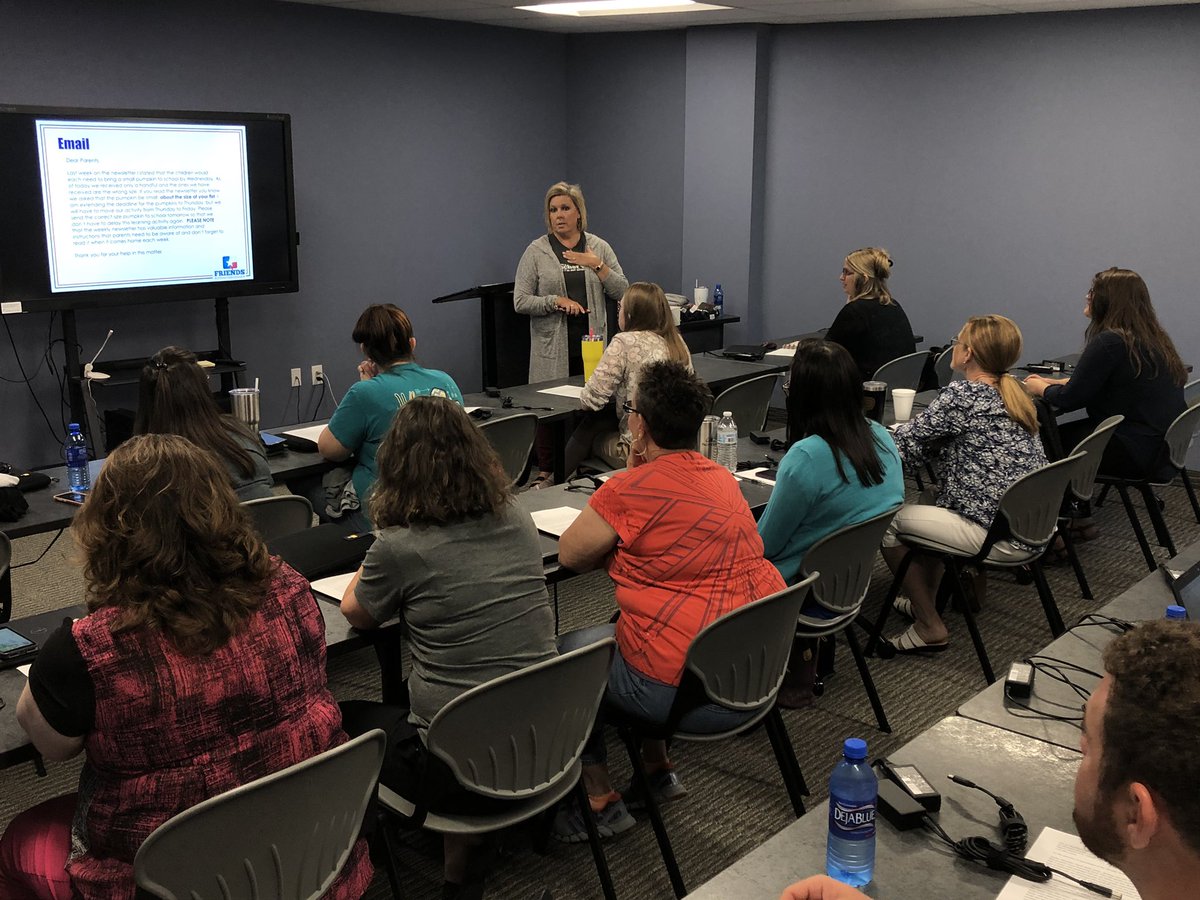 smilder's tweet photo. New teacher church @PalmerISD with @fotpsJane Dr. Jane Braddock and @FOTPSLeslie Milder. Great things are happening in Texas Public Schools! @FRIENDStxps @OfficialATPE https://t.co/798yEDKLlJ