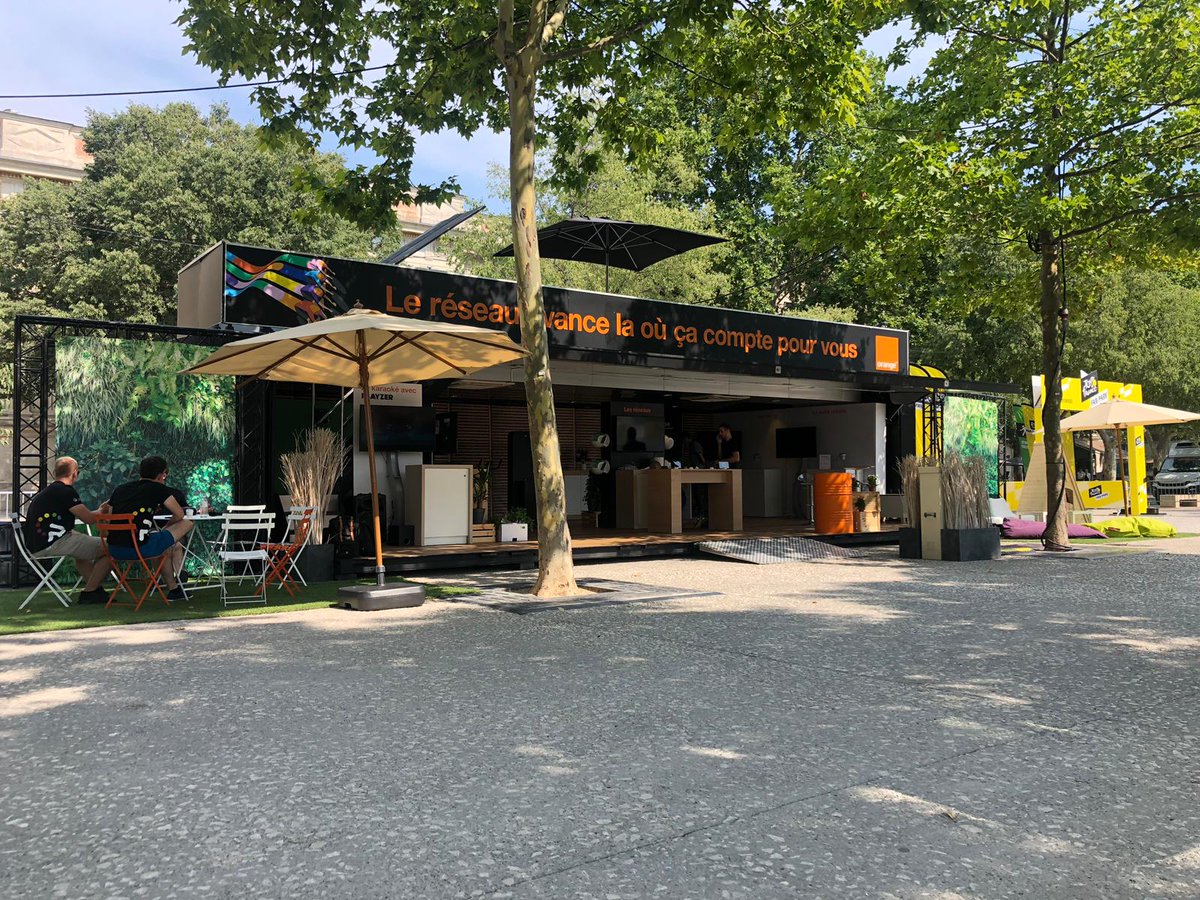 EventRentRS's tweet photo. Fancy a more open concept? Our #MobileShowroom is a events vehicle that can fit up to 150 people and be customized to your needs. Want to know more? Go to https://t.co/mWYHpHkaW8 or contact us at info@eventrent.nl #events https://t.co/Jdd43ICrKl
