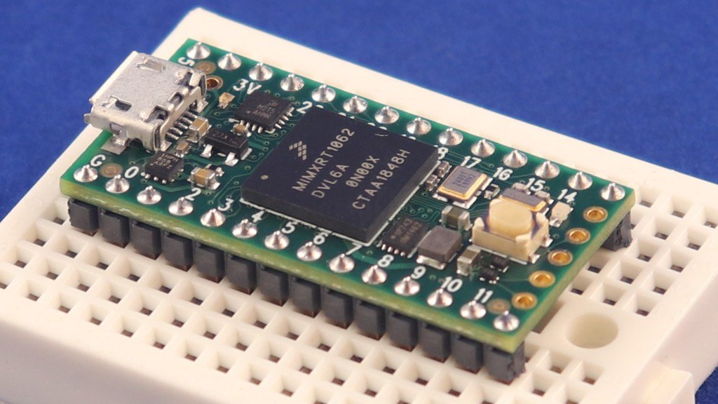 hackaday's tweet image. Teensy 4.0 has arrived, carrying the fastest microcontroller available, a 600 MHz Cortex M7 hackaday.com/2019/08/07/new…