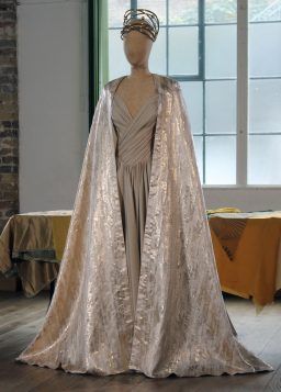 Costumes from shows including Follies and War Horse are to be displayed as part of a new <a href="/NationalTheatre/">National Theatre</a> exhibition  bit.ly/2KklvKo