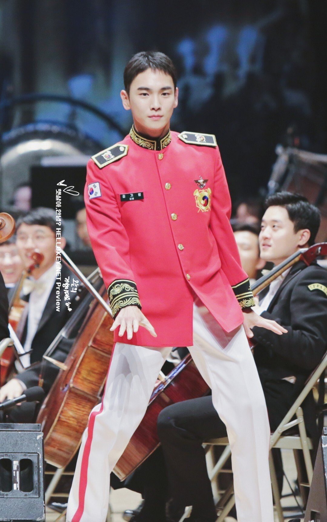 Kibum And Minho Dancing Ring Ding Dong In The Military Meanwhile Jinki Hey Buddy You Sound Like Shinee Onew Kibum And Minho Dancing Ring Ding Dong In The Military Meanwhile Jinki Hey Buddy You Sound Like Shinee Onew