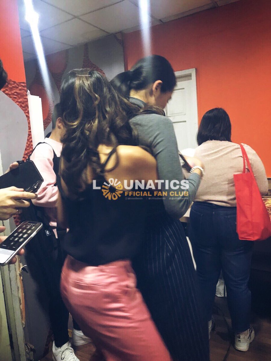 LOUnaticsOFC's tweet photo. Always believe in GIRL POWER. ✨ 

So happy to see these two girls get along with each other. 💚 Indeed girl power is the best! 

SHLiveCorner WithLOUDRE | @louyanong https://t.co/1dRQkpwhwy